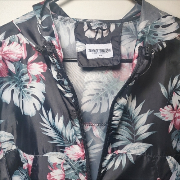 Jacket - Picture 4 of 4